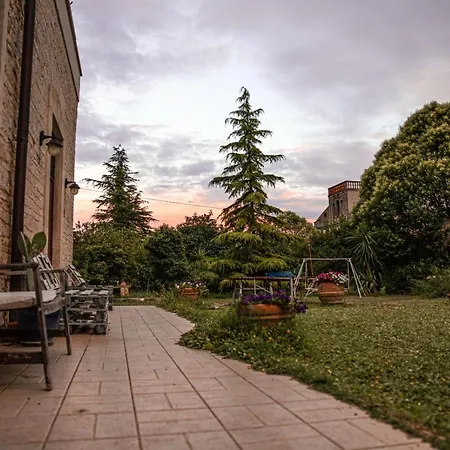 住宿加早餐酒店 Albarosa 鲁沃迪普利亚